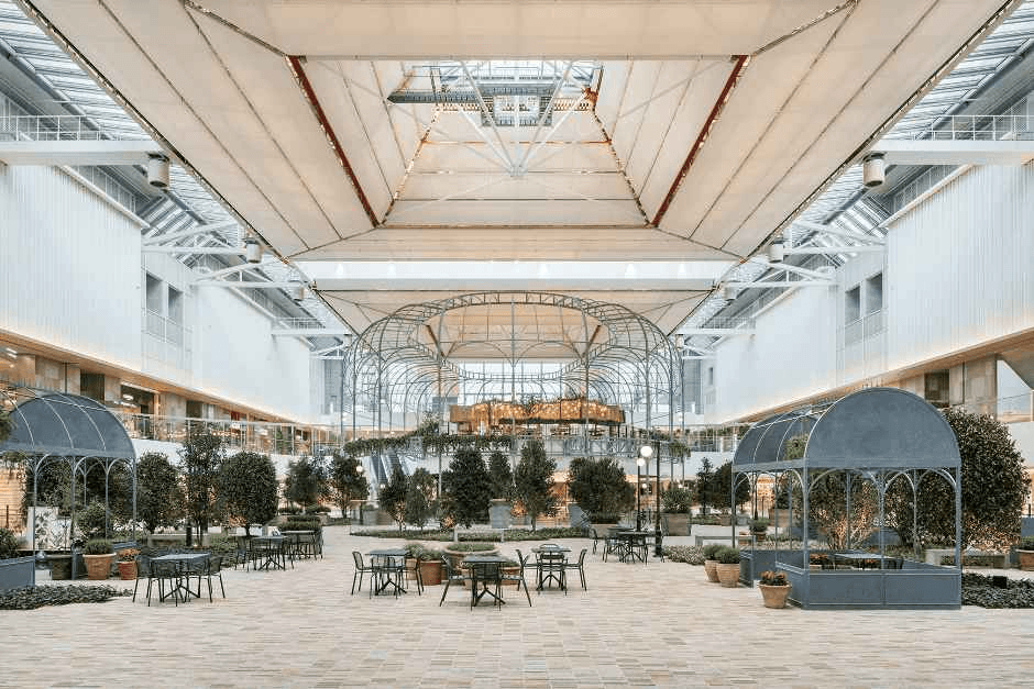 Indoor garden and roof of The Hyundai Seoul